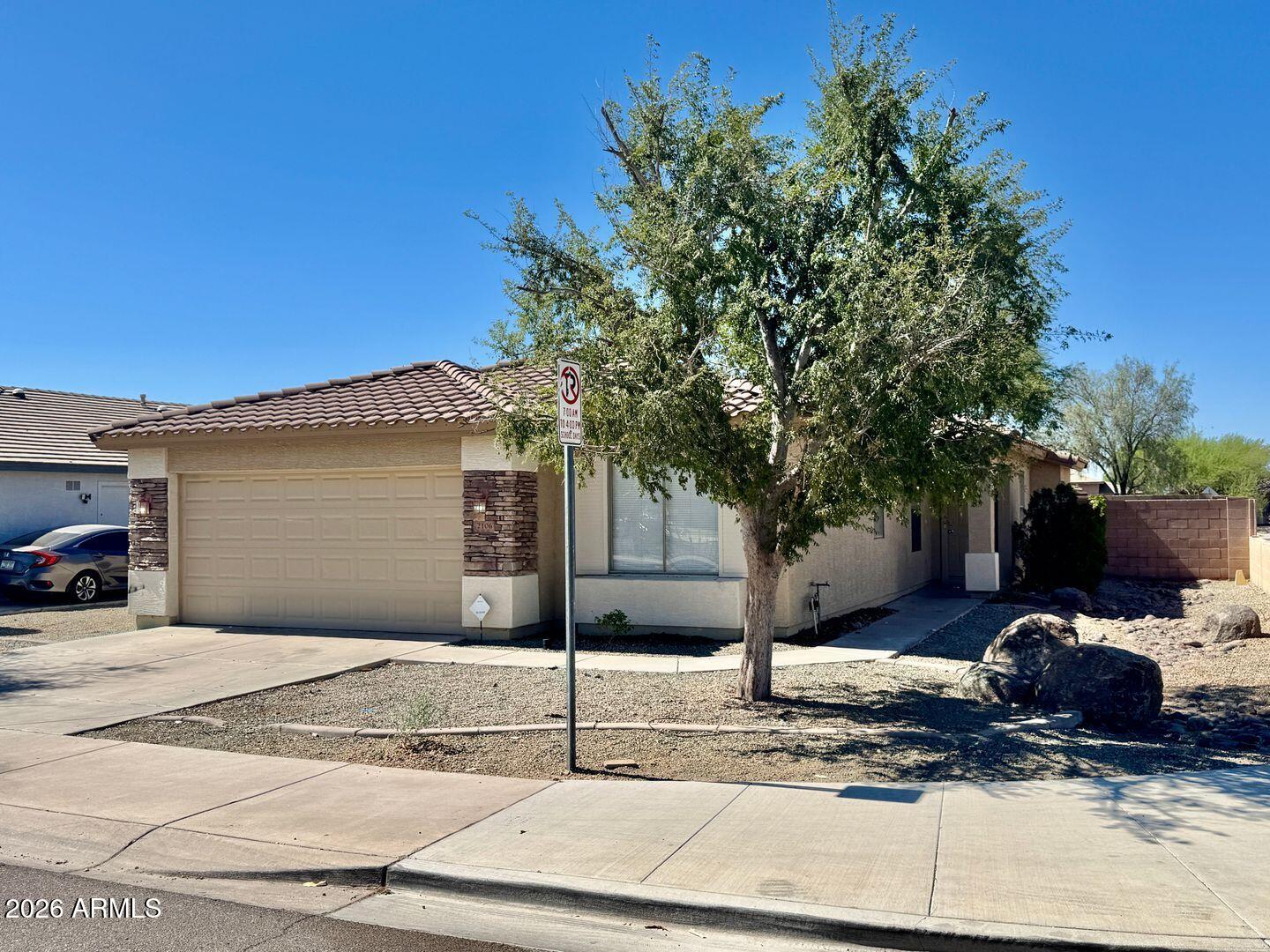 2106 W Alta Vista Road