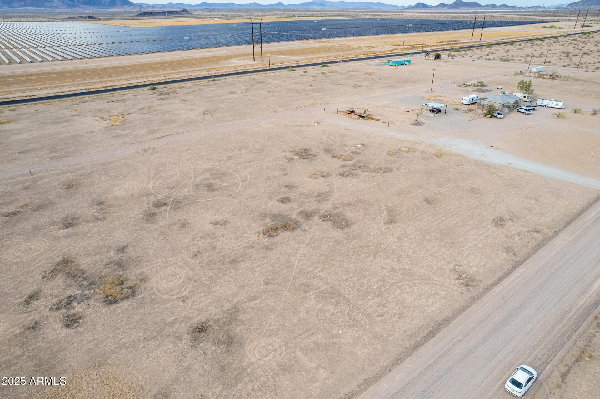 0 W WILLETA Street 3