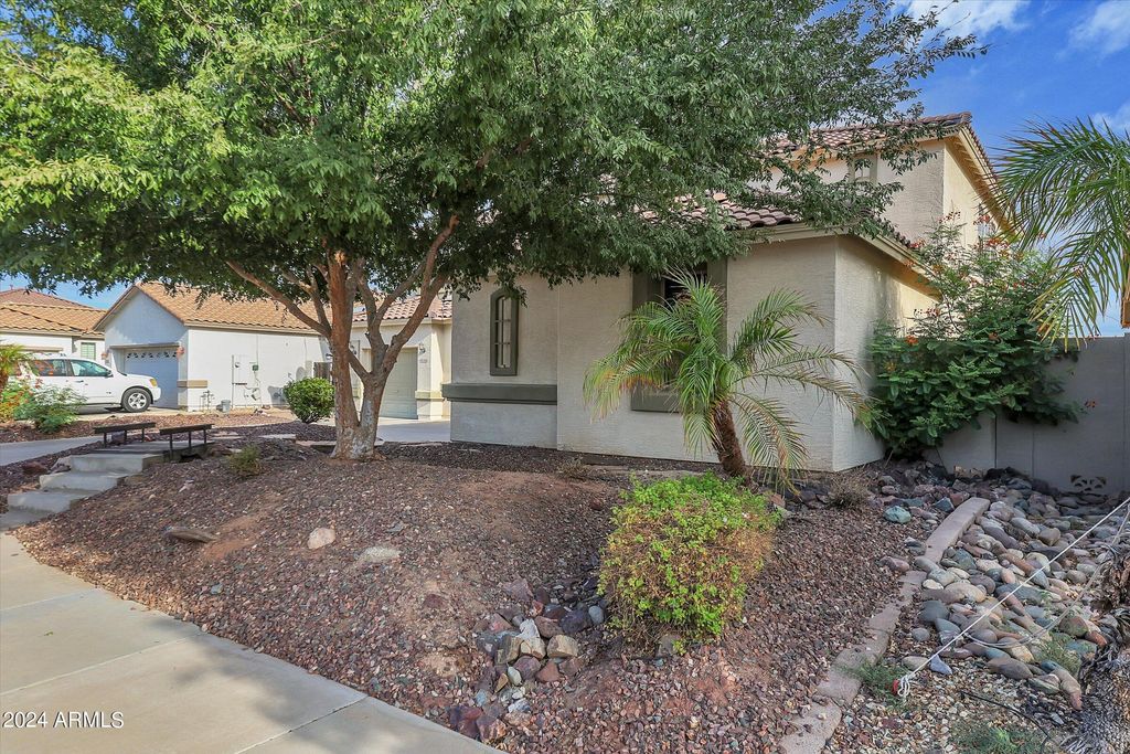 Photo of 13616 W San Miguel Avenue, Litchfield Park, AZ 85340 (MLS # 6922850)
