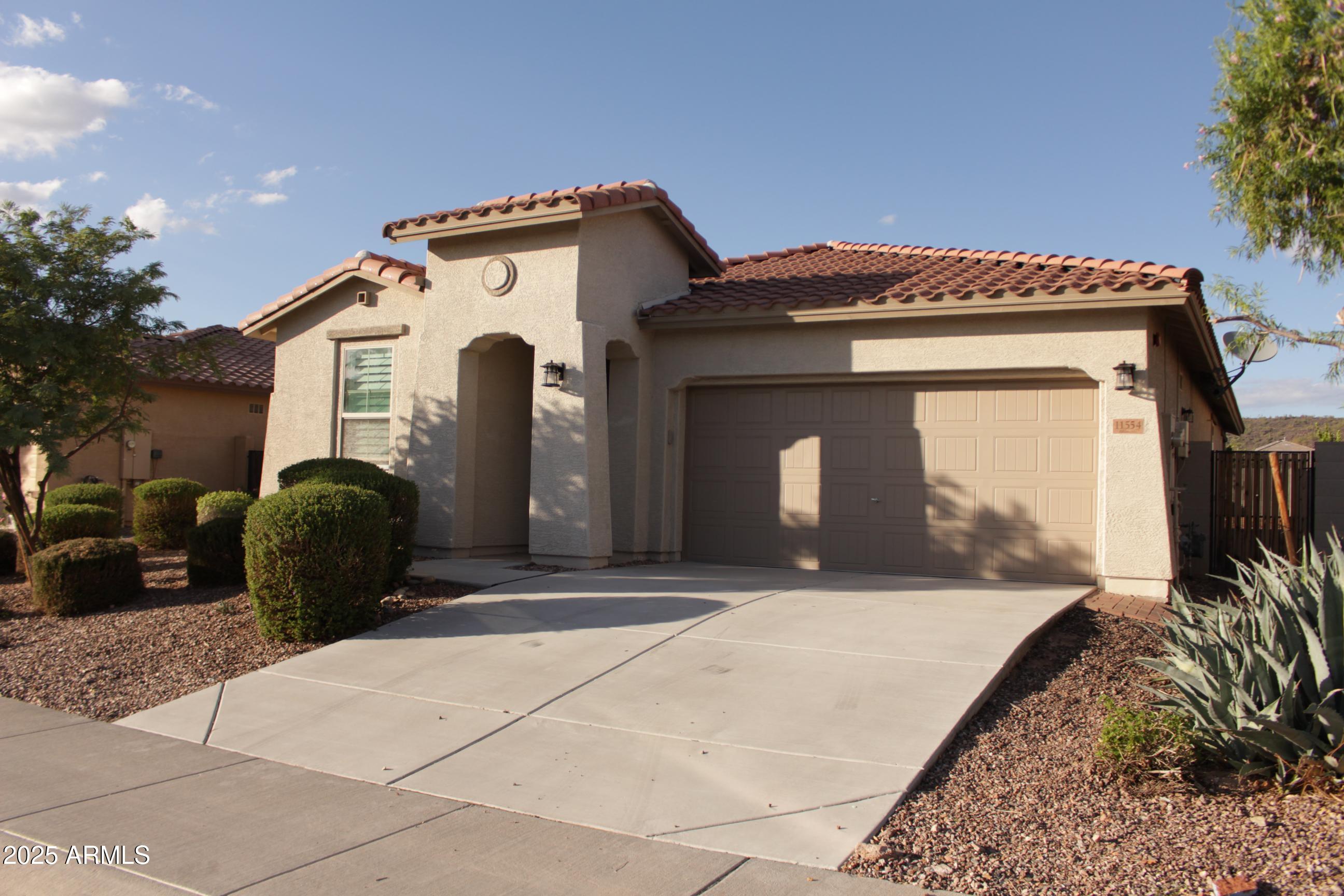 11554 W LONE TREE Trail