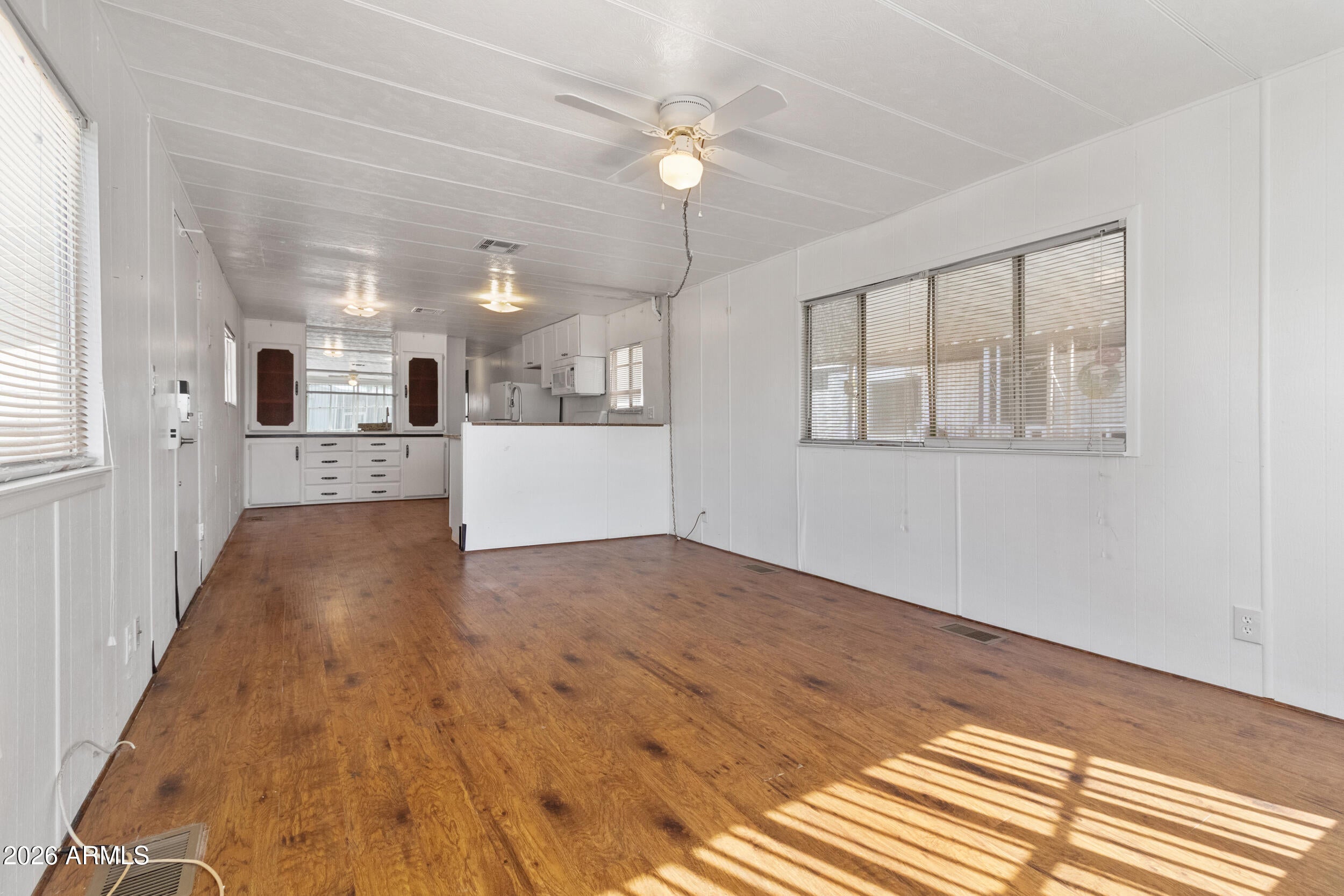 535 S ALMA SCHOOL Road 39