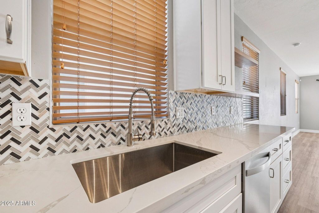 Photo of 615 E Portland Street #115, Phoenix, AZ 85004 (MLS # 6953588)