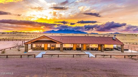 68 CURLY HORSE RANCH Road Sonoita AZ 85637