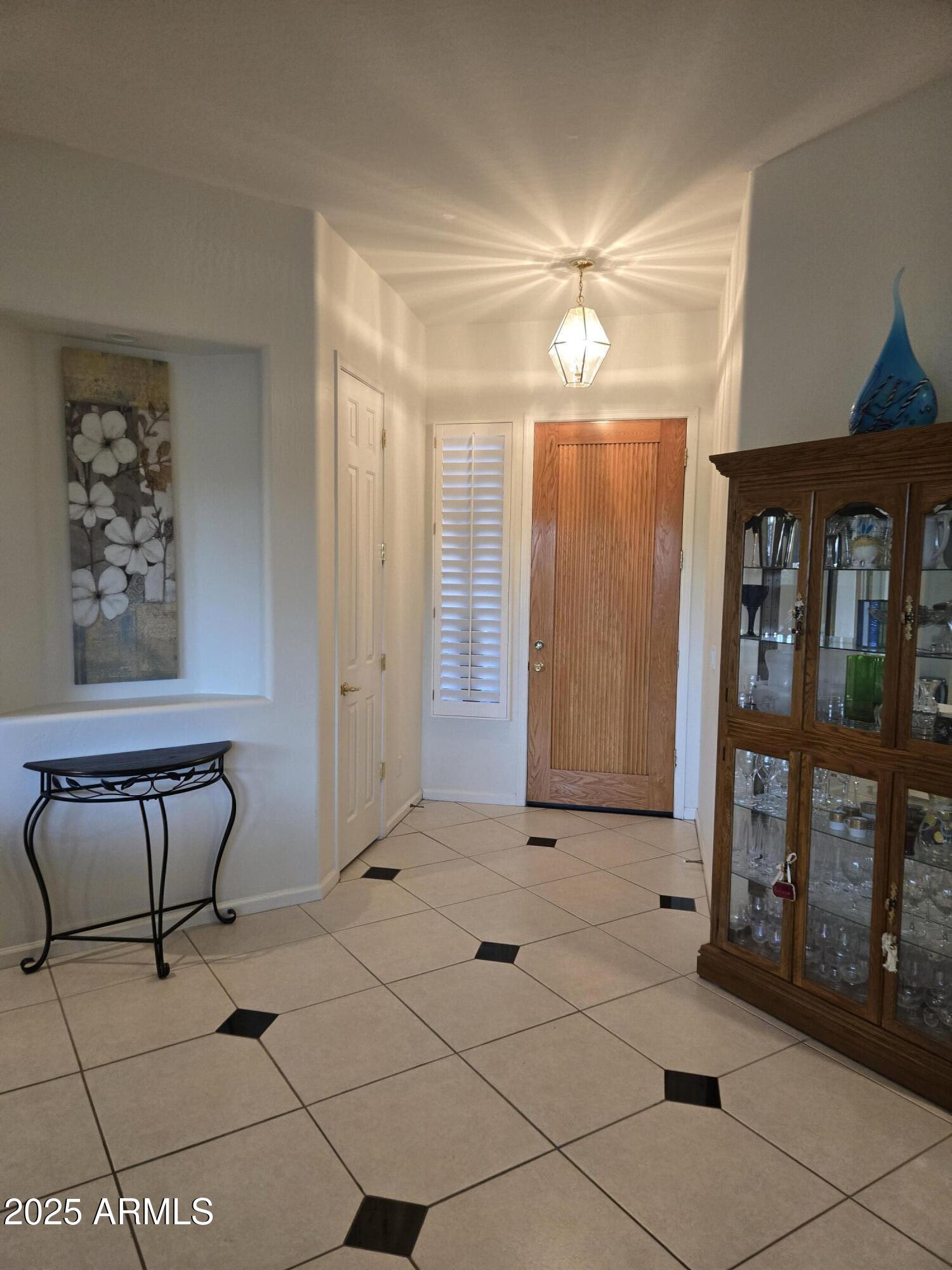 Homes 1 5318 E GLORIA Lane