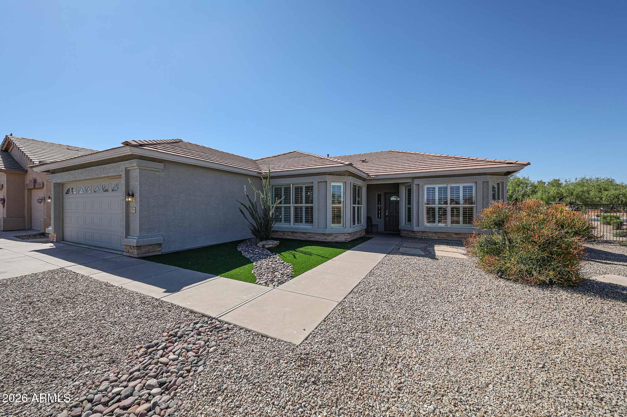 Properties 1 3385 E Bellerive Place