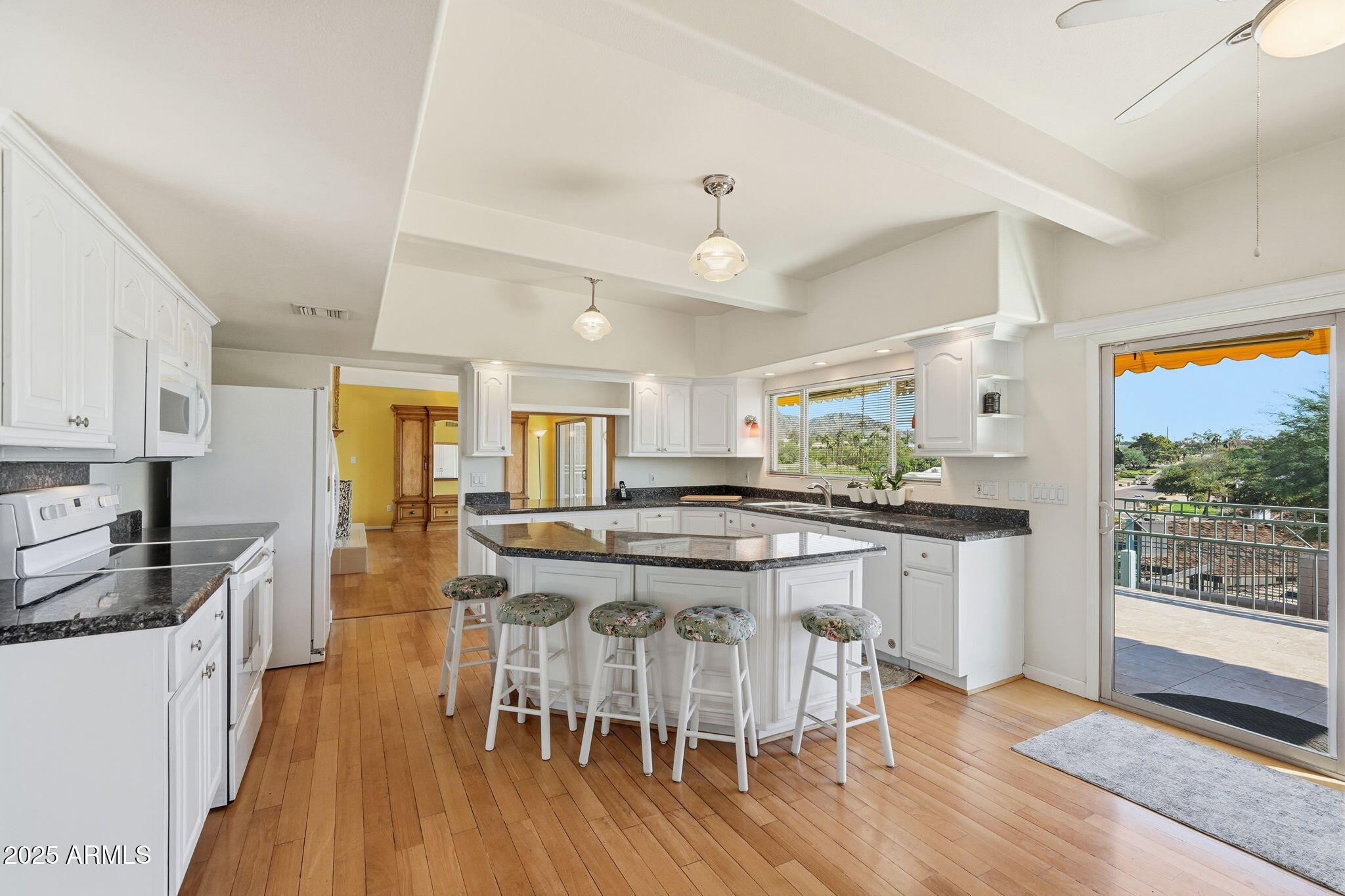 2131 E BETHANY HOME Road