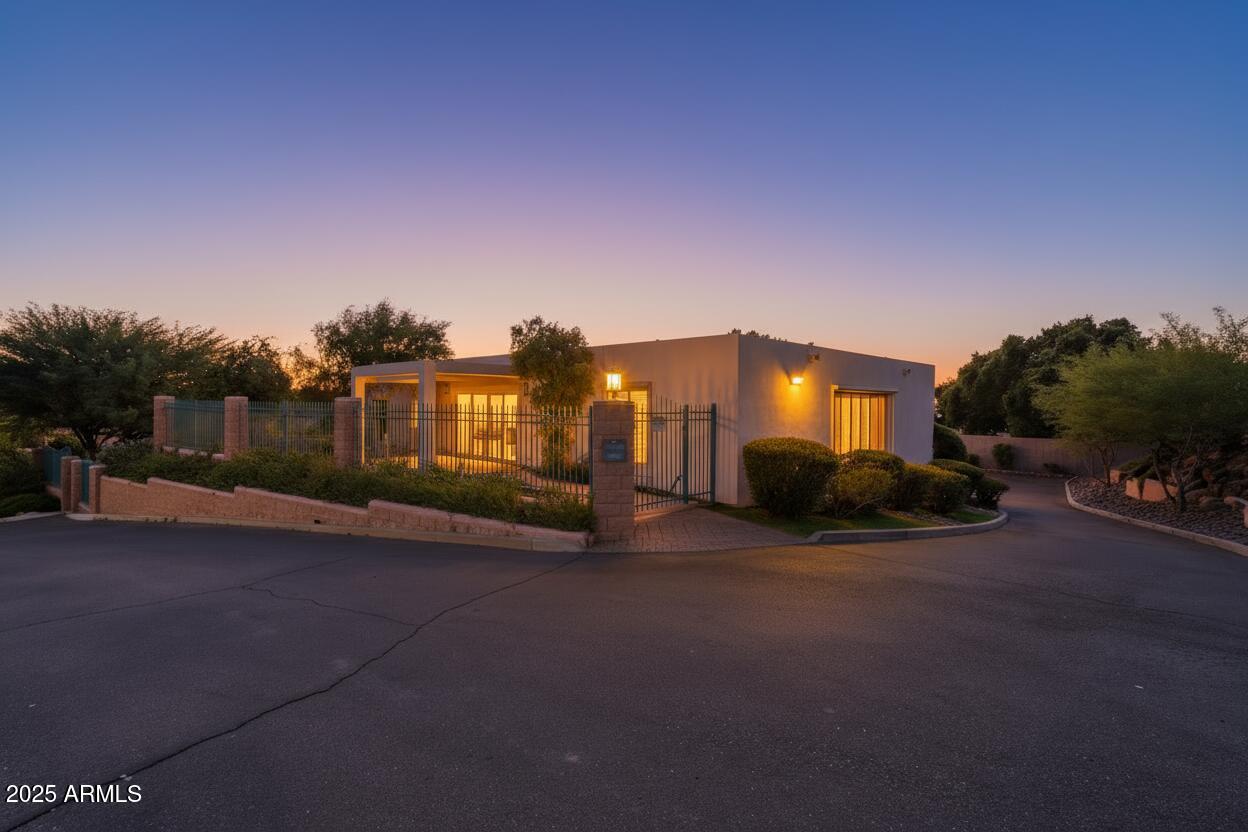 2131 E BETHANY HOME Road