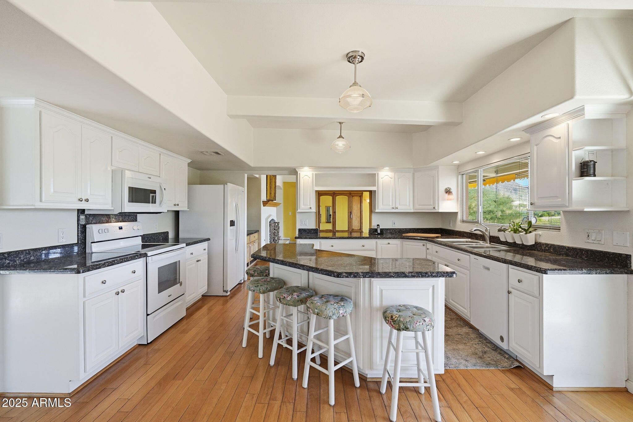 2131 E BETHANY HOME Road