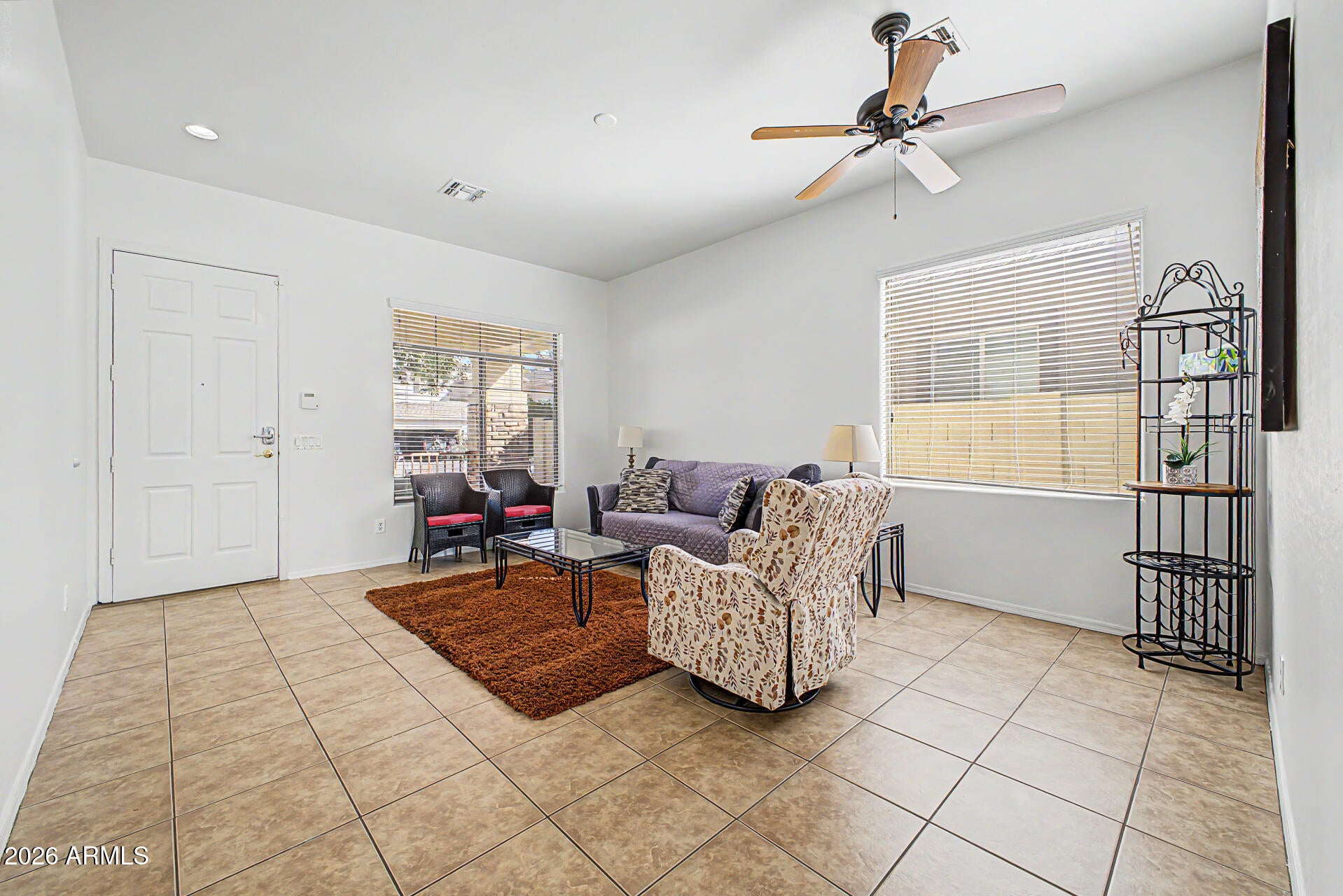 2621 E FREMONT Road
