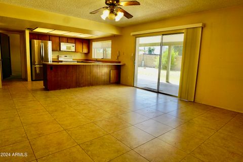 Single Family Residence in Glendale AZ 5127 ROYAL PALM Road 14.jpg