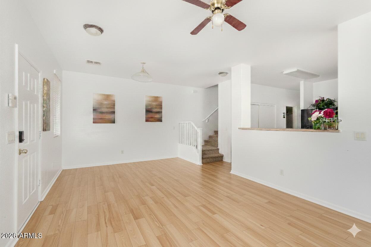 5141 W WARNER Street