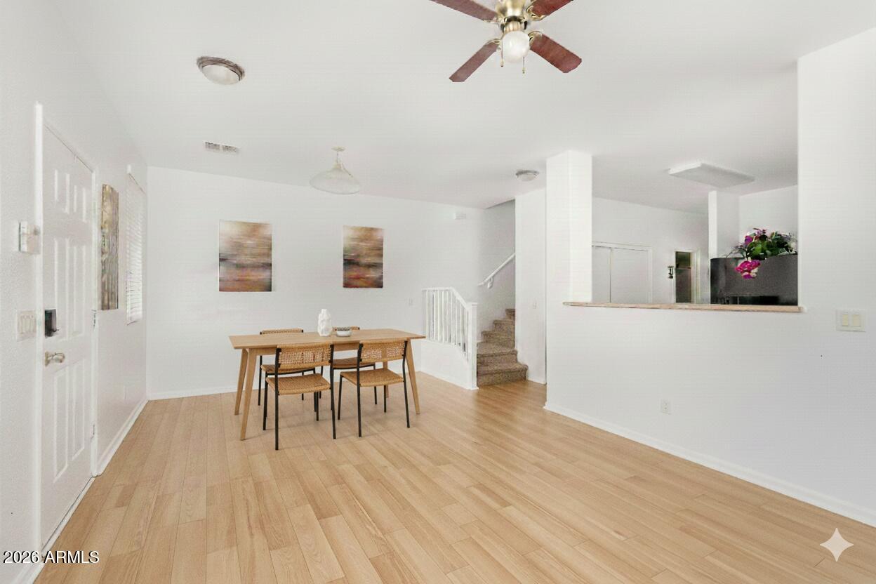 5141 W WARNER Street