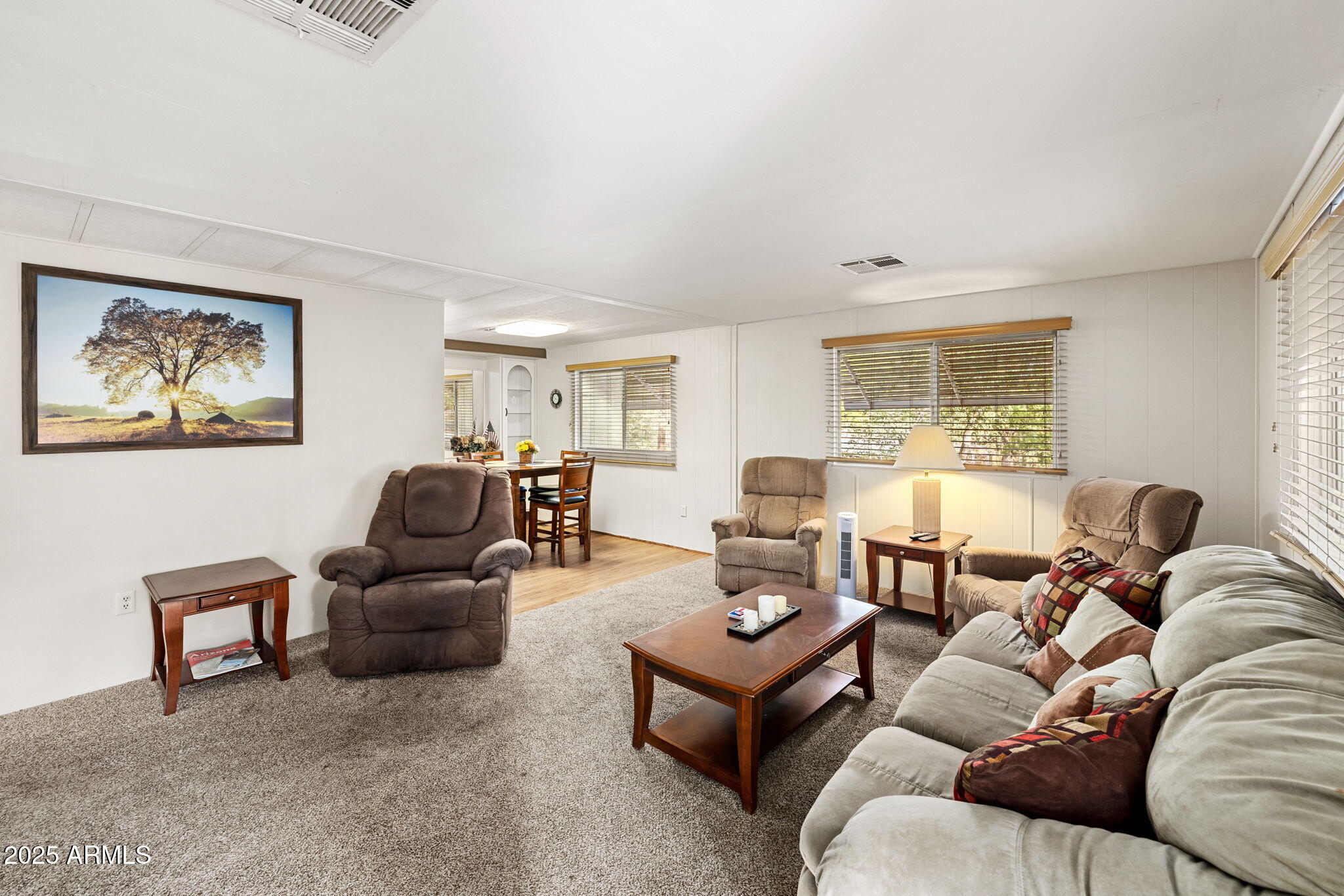 910 W GURLEY Street 19