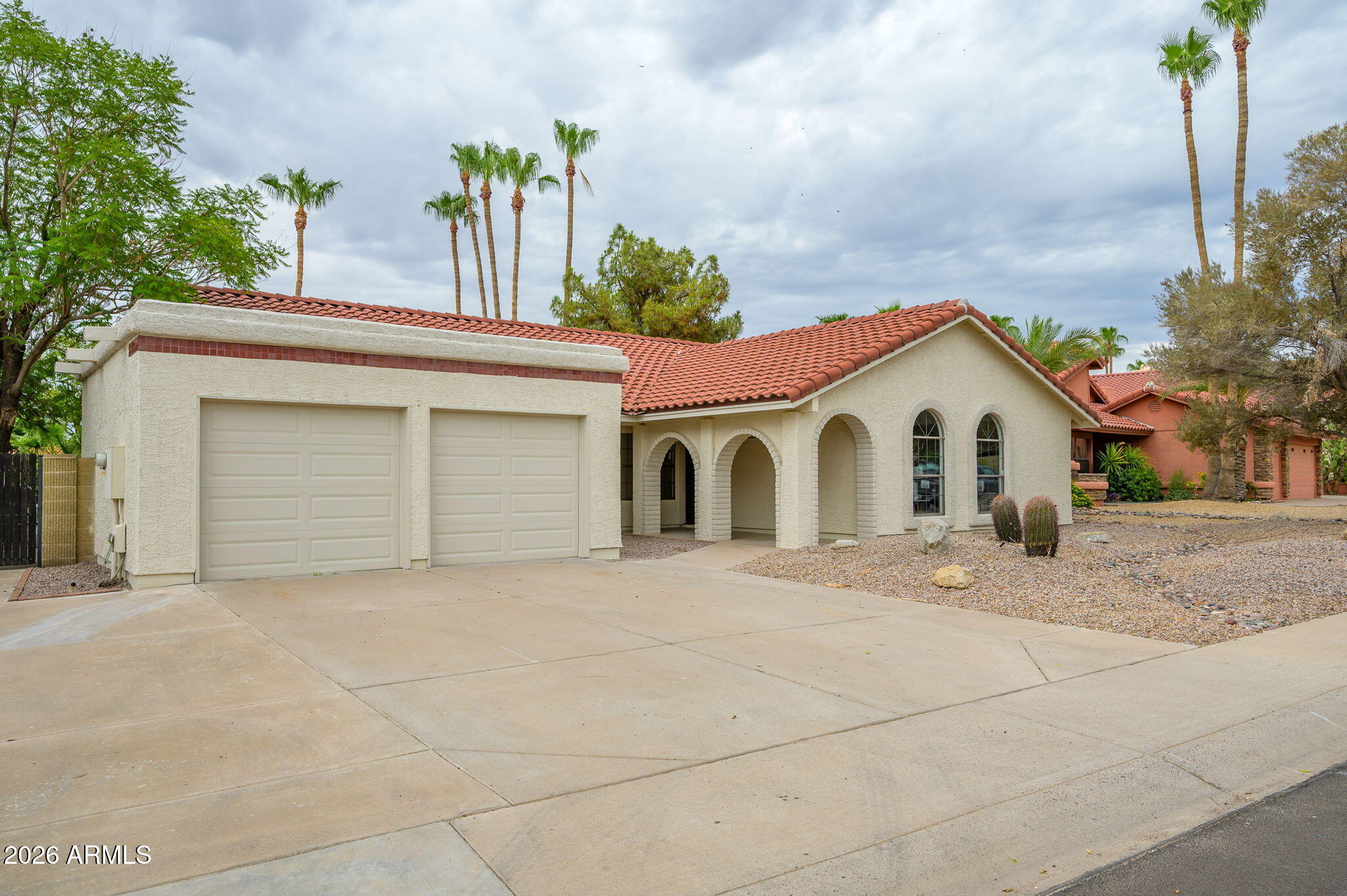 3907 E COCONINO Street
