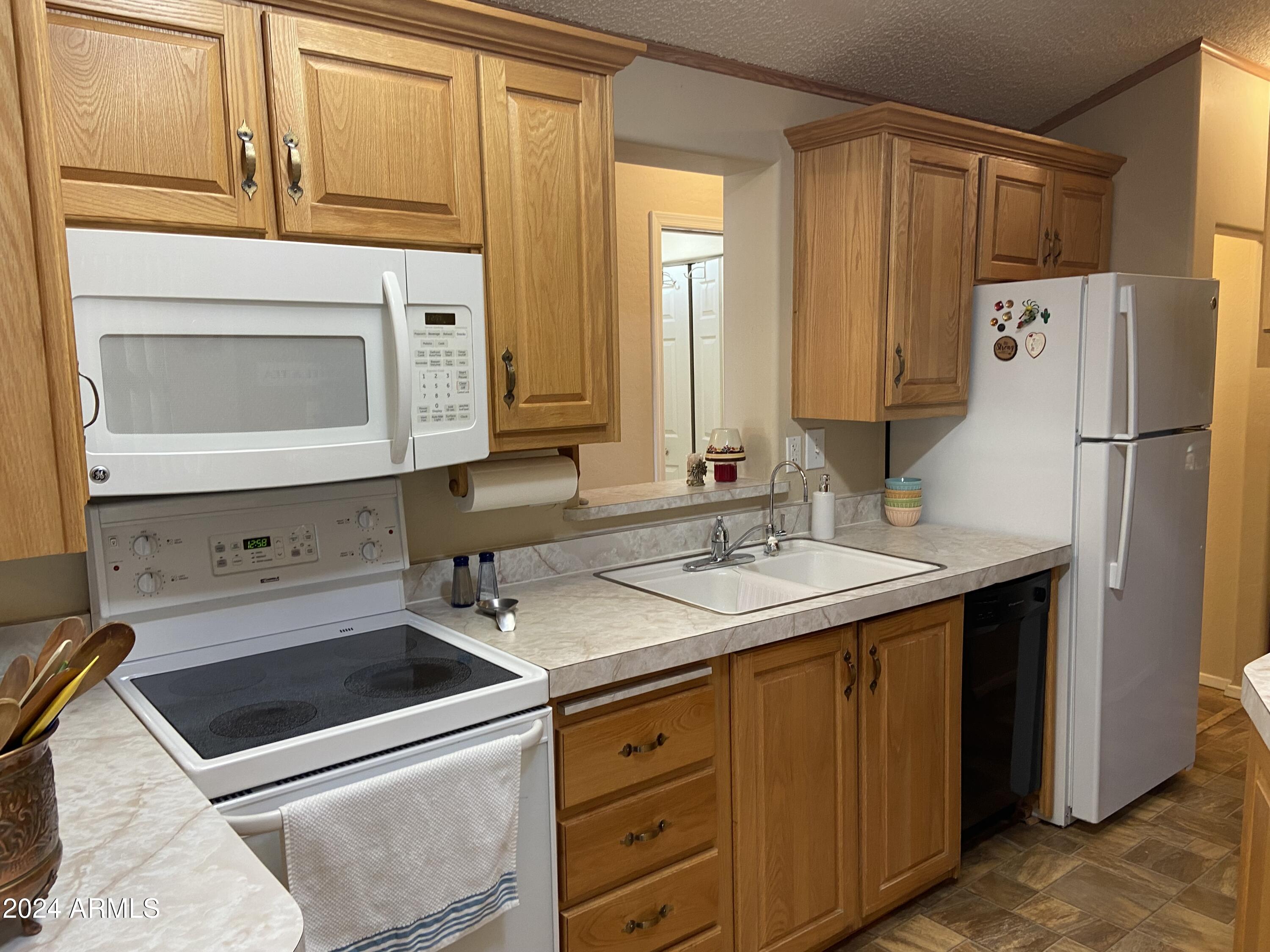 ROADHAVEN RESORT OF APACHE JUNCTION - PHASE 2 - Residential