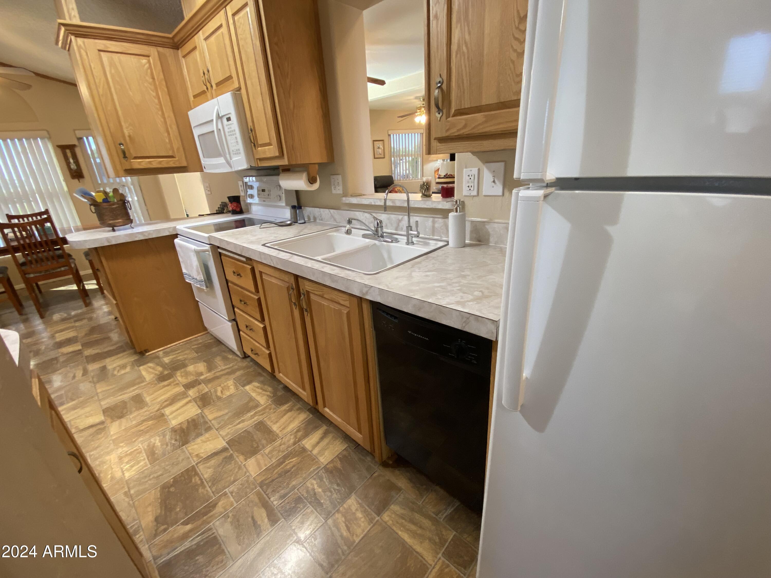 ROADHAVEN RESORT OF APACHE JUNCTION - PHASE 2 - Residential