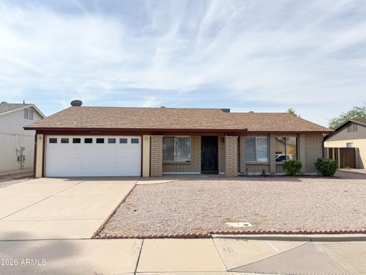 2601 E HOPI AVE, MESA, AZ 85204 - Image ebf48c486b5b42954e977e63f2d4f32d/1907888391