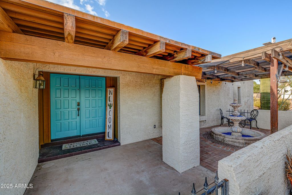 Photo of 6520 E Peak View Road, Cave Creek, AZ 85331 (MLS # 6867821)