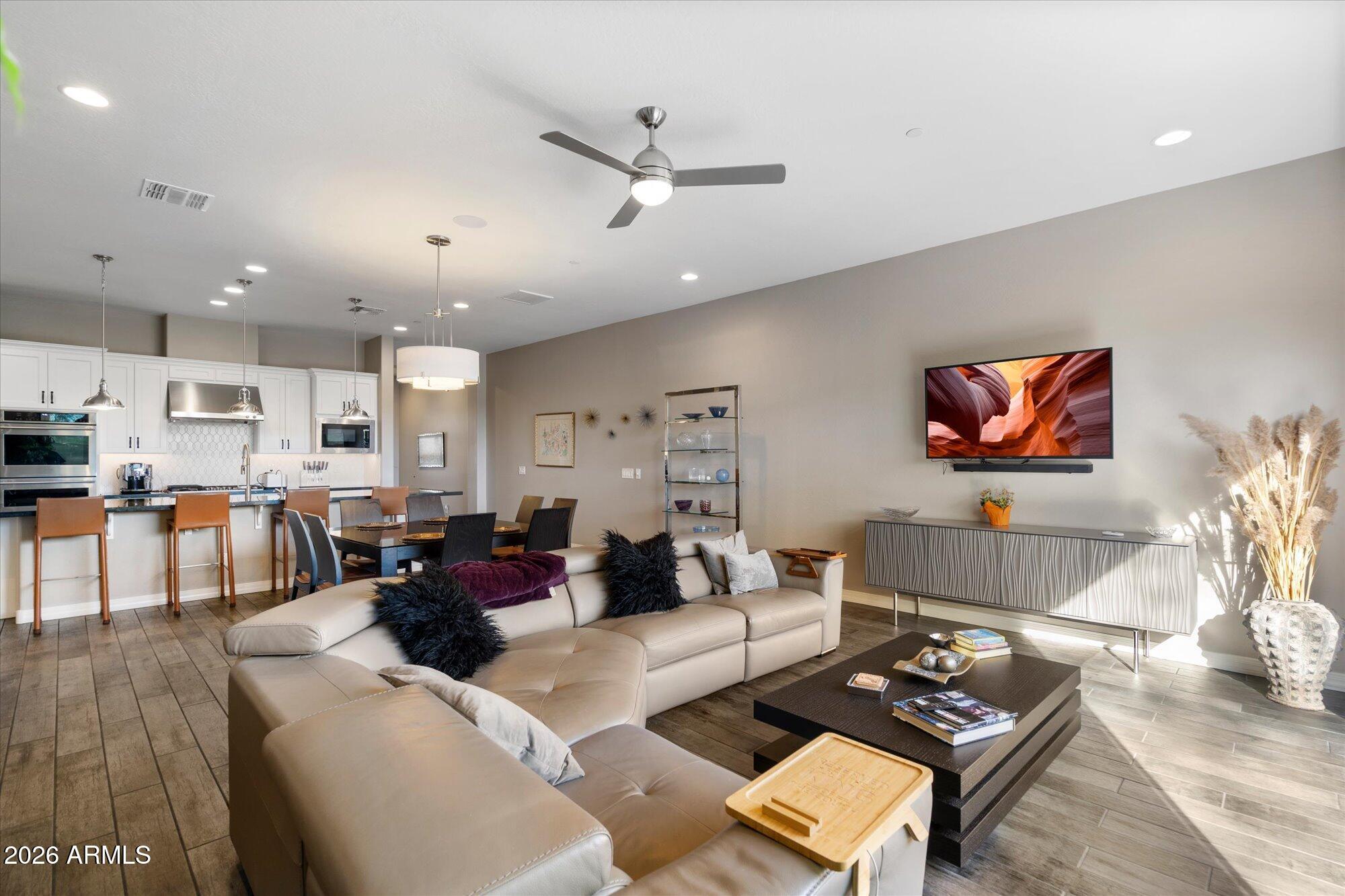 7471 E PARAISO Drive