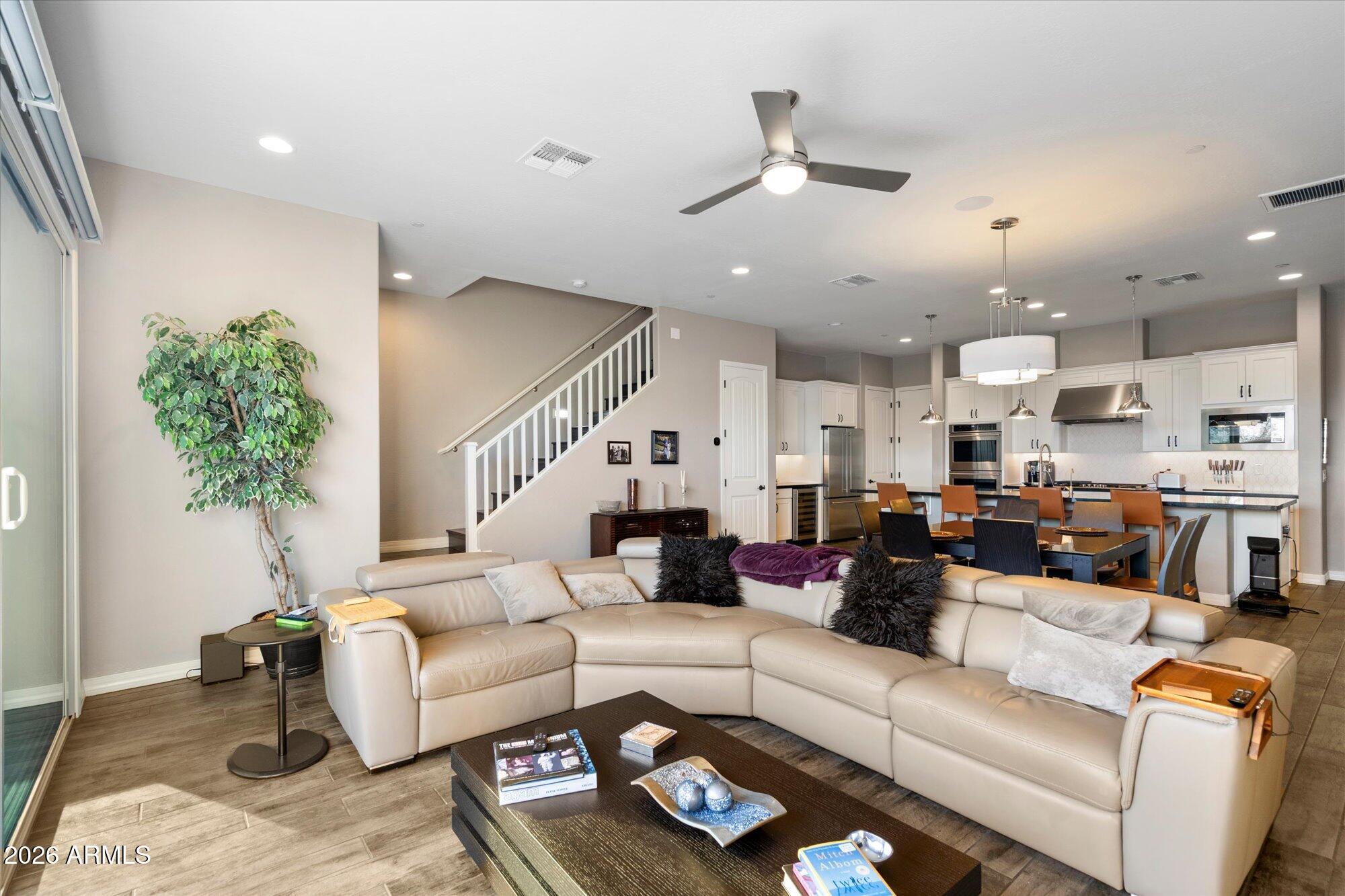 7471 E PARAISO Drive