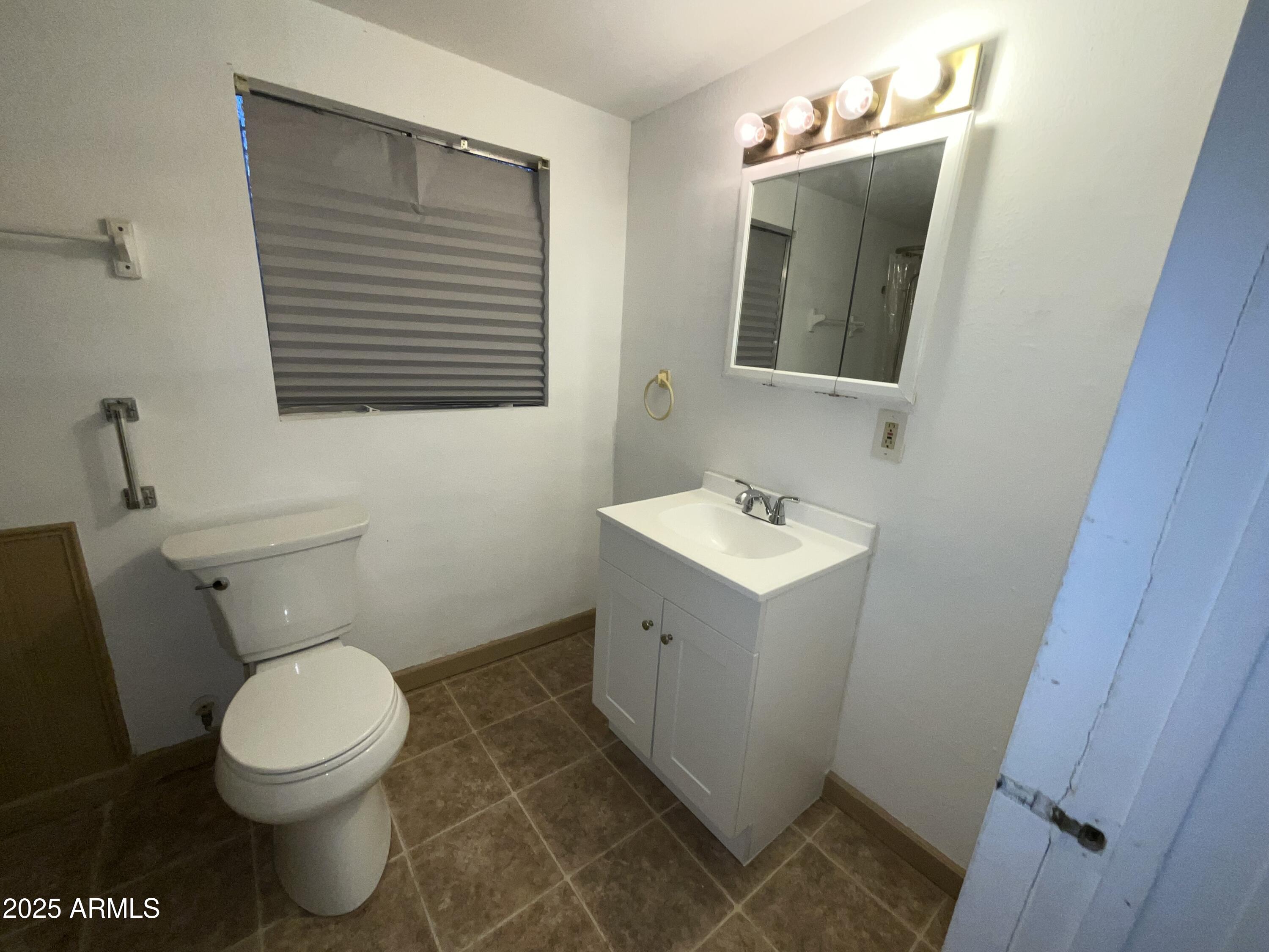 75 N High School Avenue