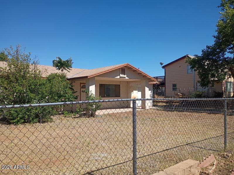307 N 3RD Street