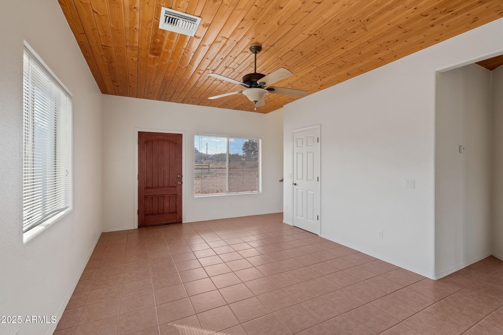 Photo of 5053 S San Fernando Avenue, Sierra Vista, AZ 85650 (MLS # 6935323)