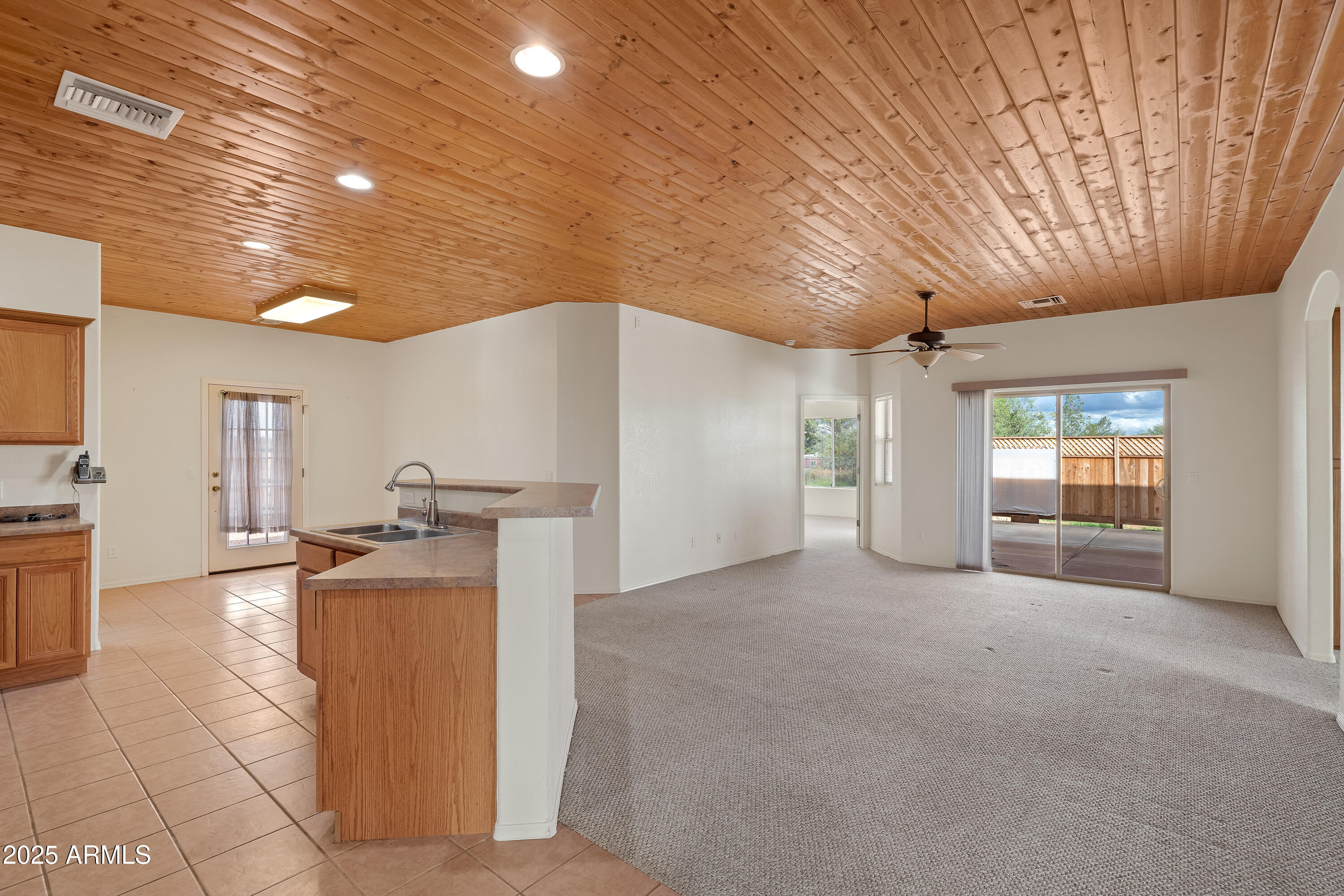 5053 S SAN FERNANDO Avenue