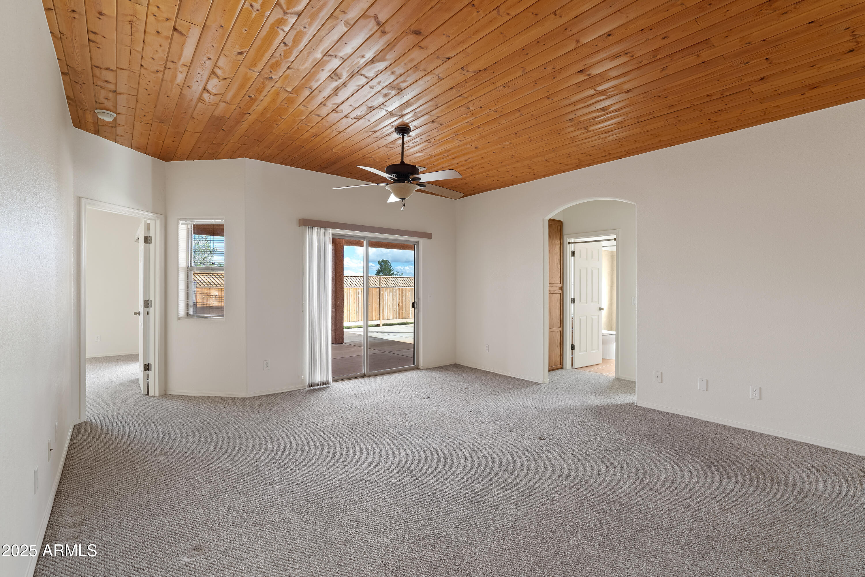 5053 S SAN FERNANDO Avenue