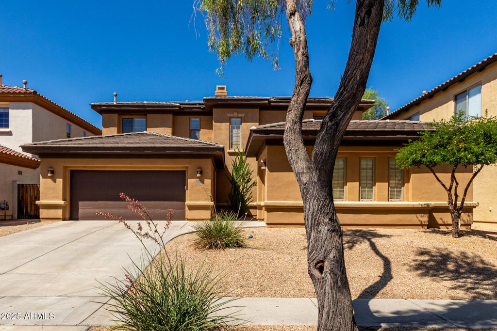 Photo of 2030 W Whisper Rock Trail, Phoenix, AZ 85085 (MLS # 7024567)