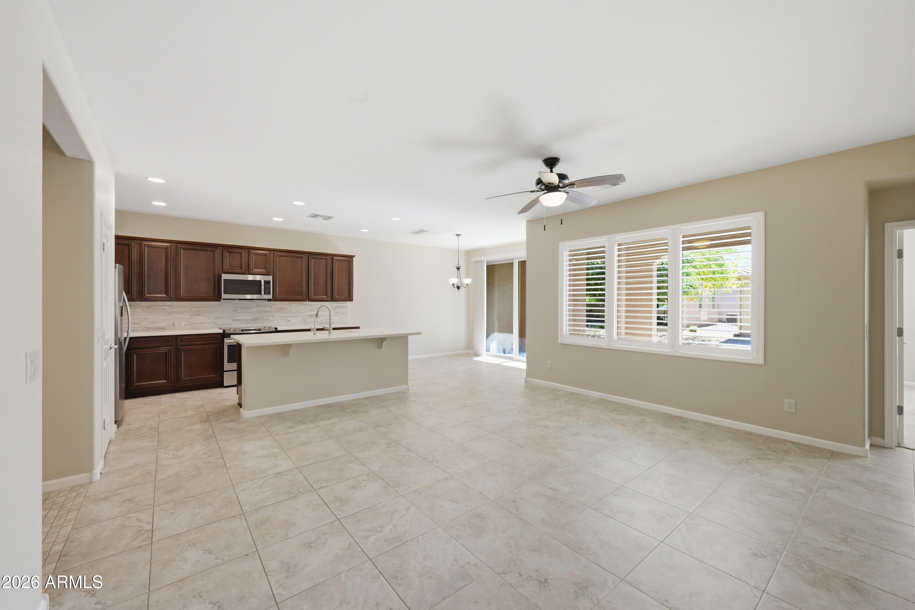 4823 W GULCH Drive