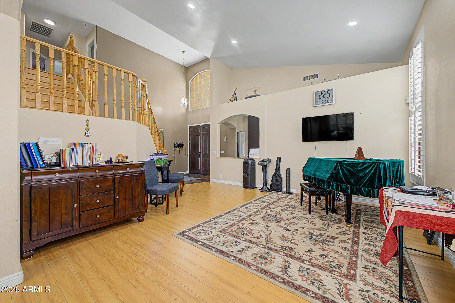 6328 W TONOPAH Drive