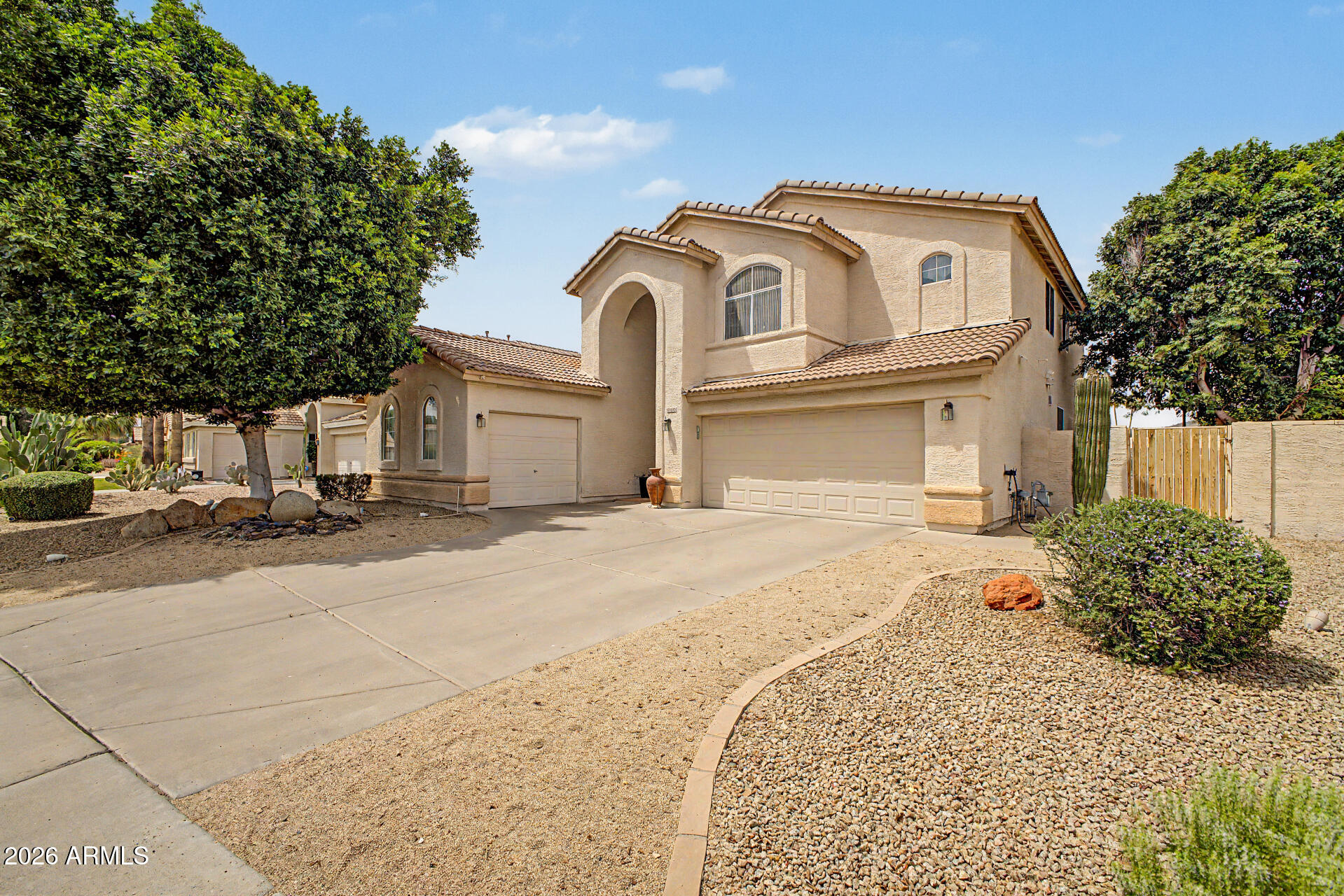 6328 W TONOPAH Drive