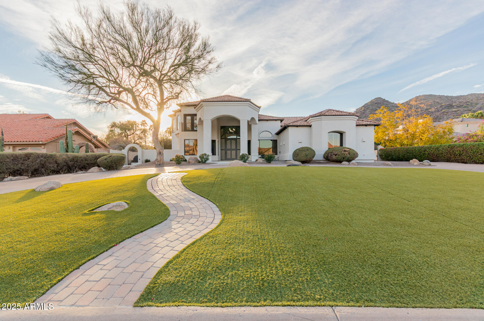 11628 S WARCLOUD Court

                                                                             Phoenix                                

                                    , AZ - $2,475,000