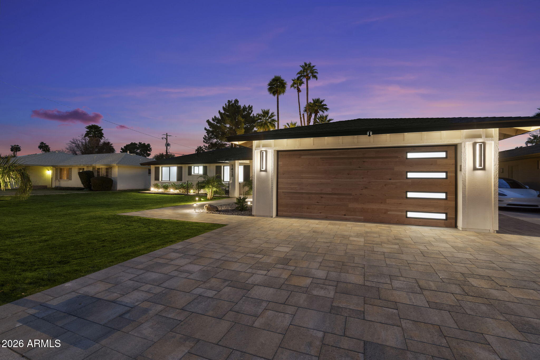 1413 E SAN MIGUEL Avenue