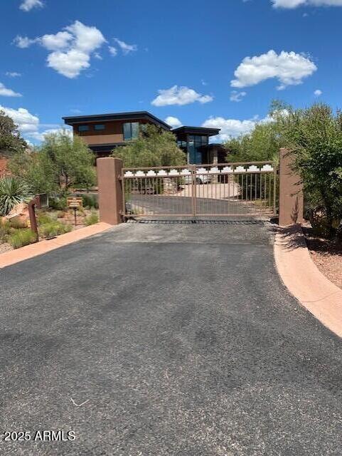 25 E SPRING HOUSE Drive 71