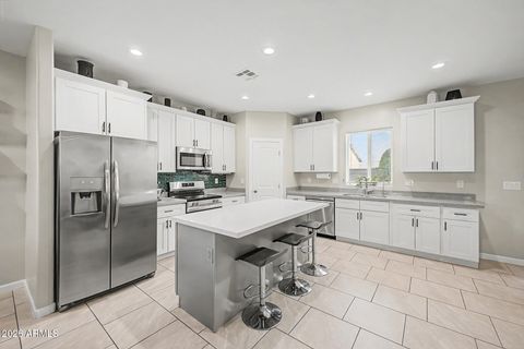 2901 E PARADISE Lane Phoenix AZ 85032