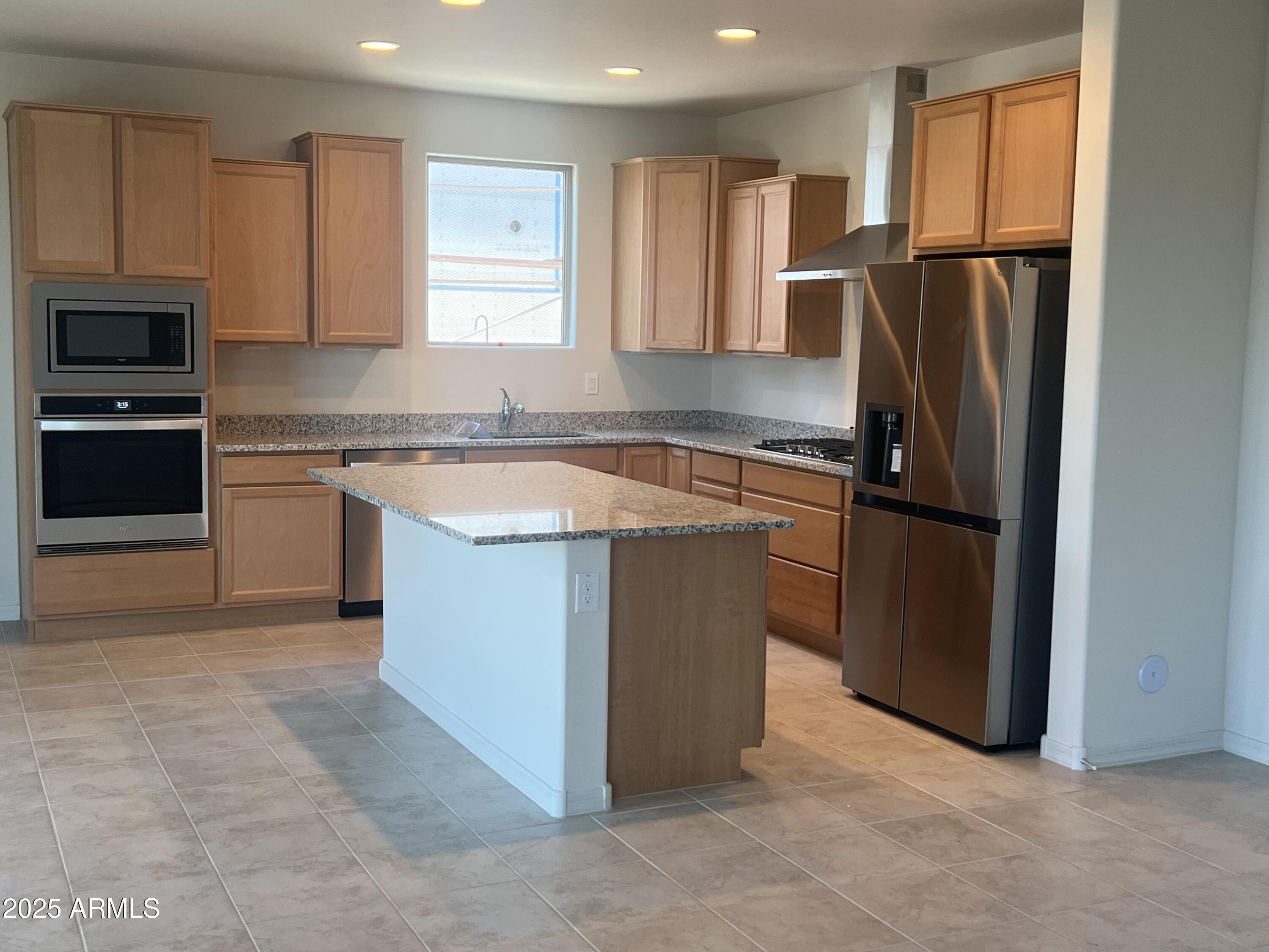 19889 W ANNIKA Drive