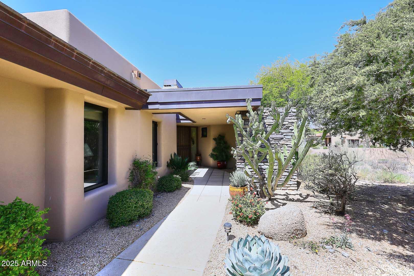 10204 E NOLINA Trail