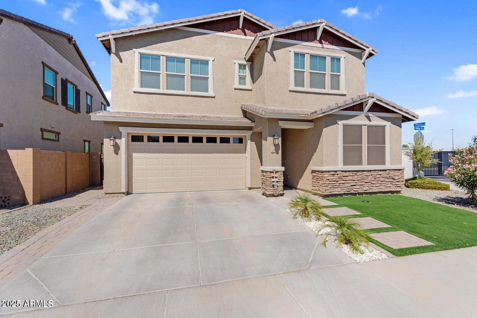 2484 E PELICAN Drive