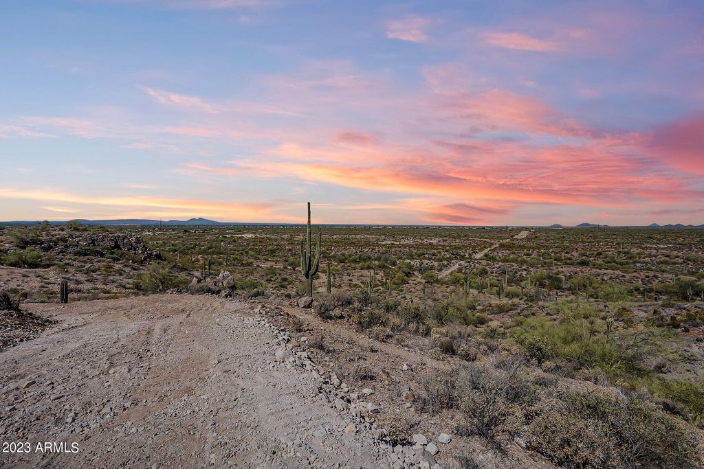Photo of 0 E Sagebrush Street #LOT 4, Apache Junction, AZ 85119 (MLS # 6912318)