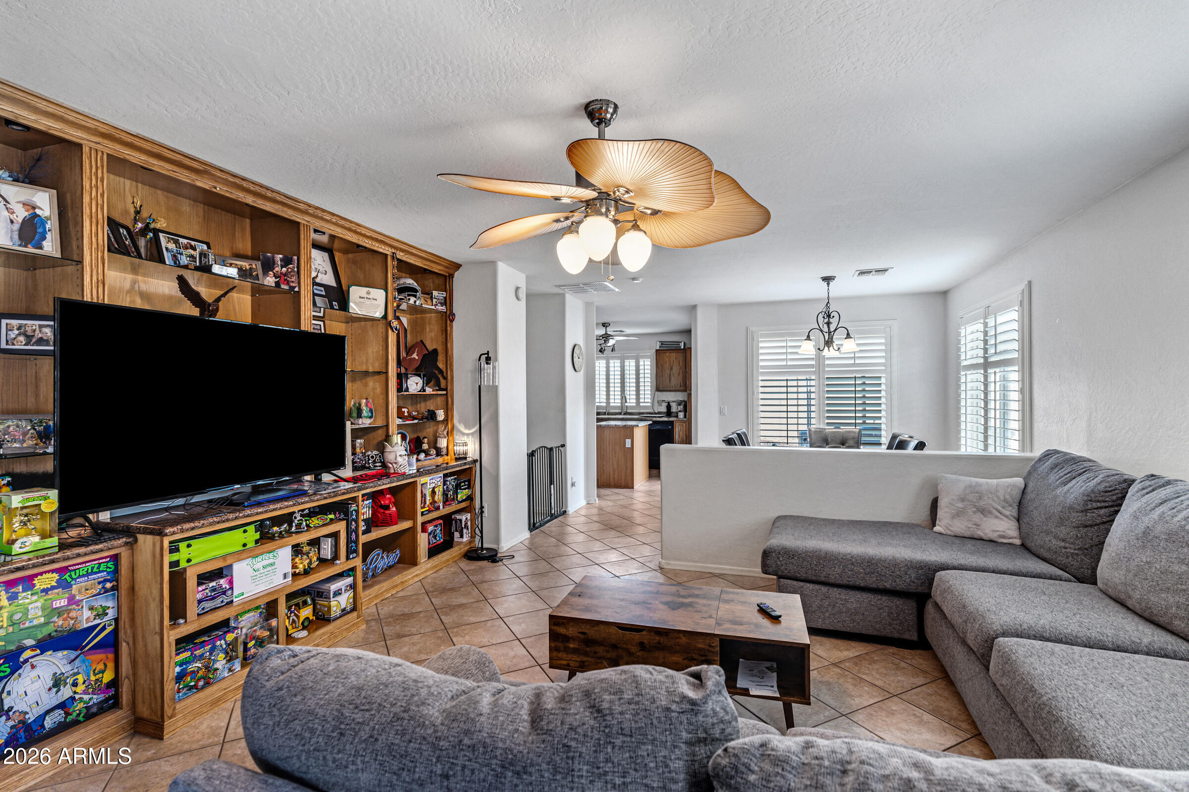 33198 N CAT HILLS Avenue