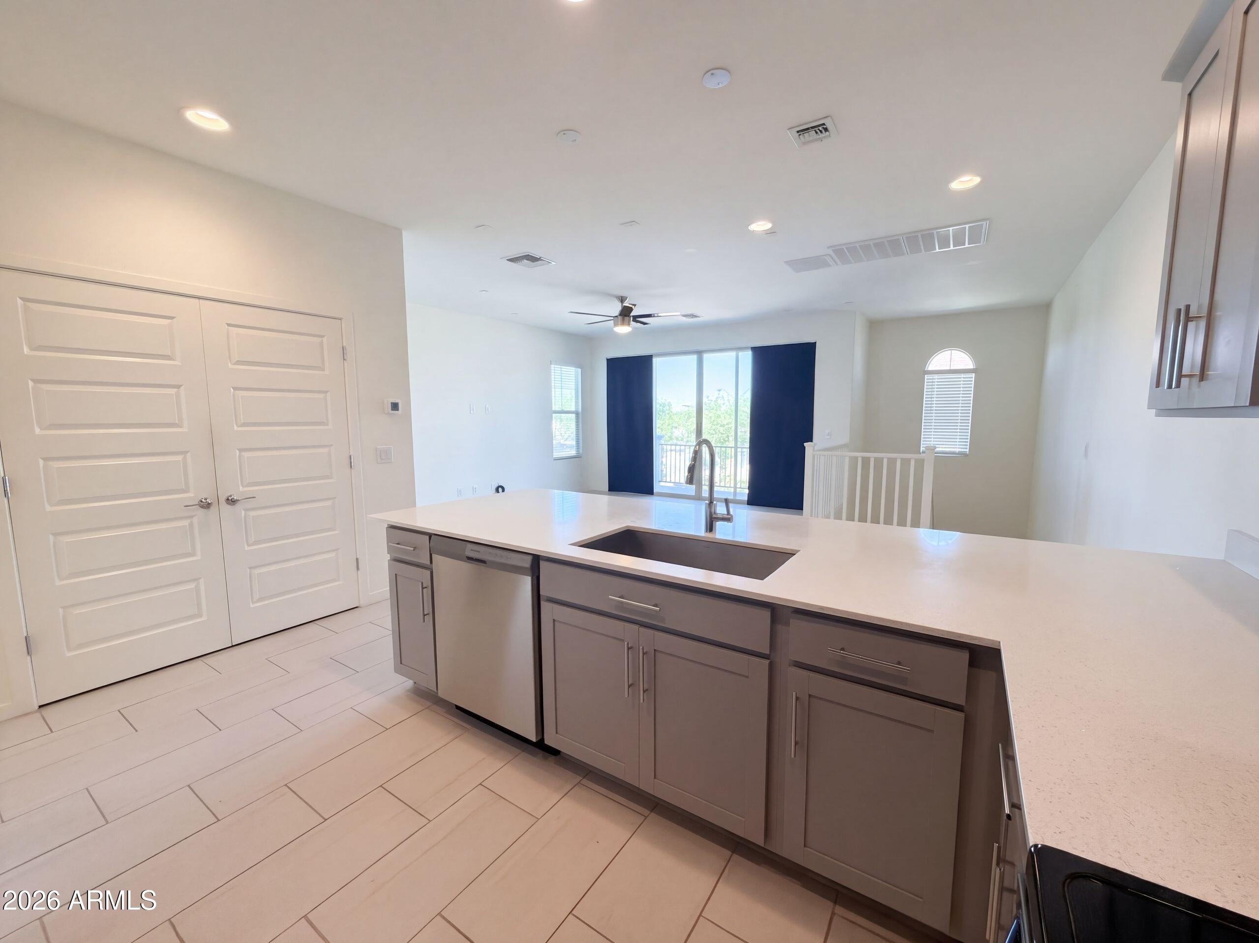 4018 E PONY Lane 105