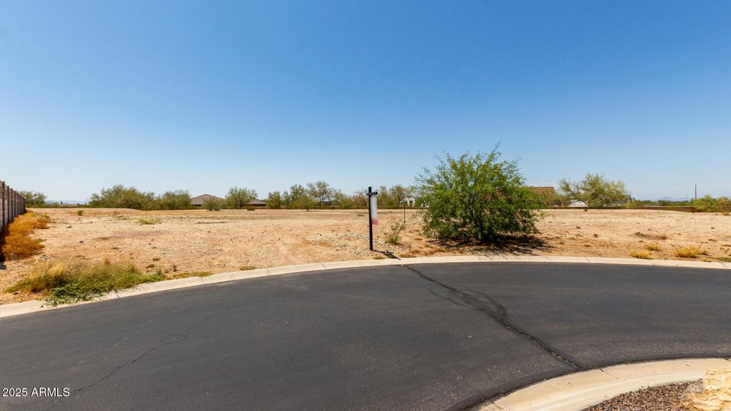 Photo of 35470 N Grapefruit Drive #32, Queen Creek, AZ 85144 (MLS # 6878329)