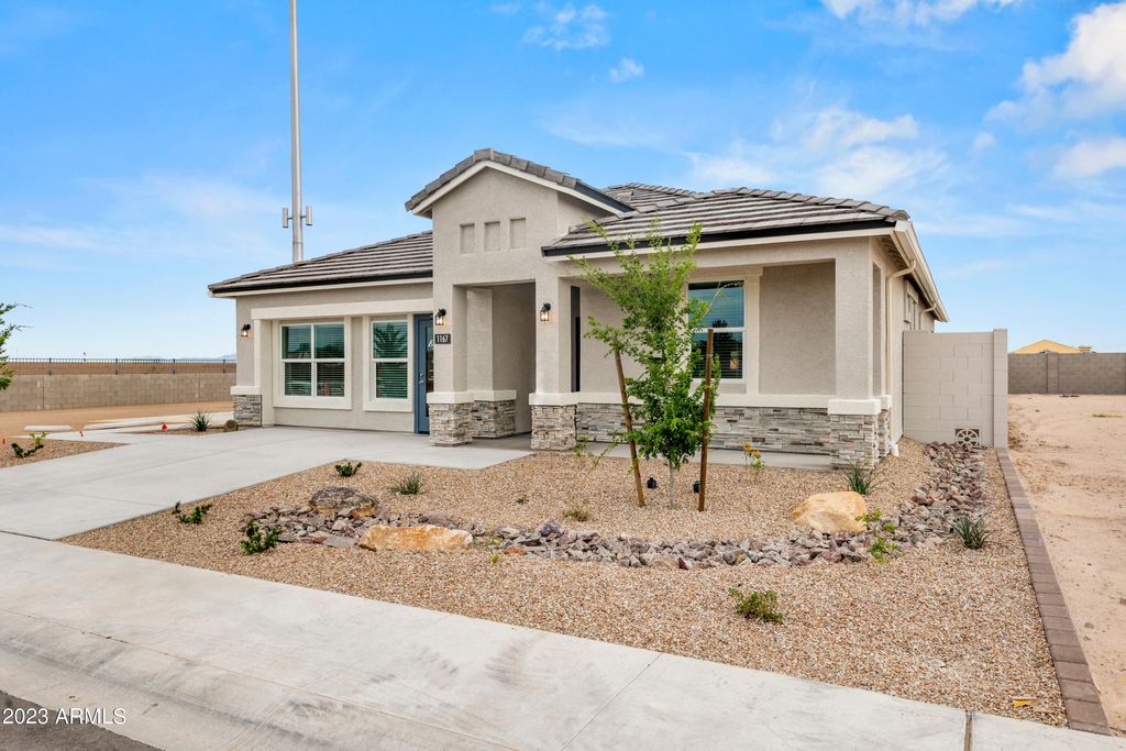 Photo of 9157 S Mineros Drive, Apache Junction, AZ 85120 (MLS # 6985715)