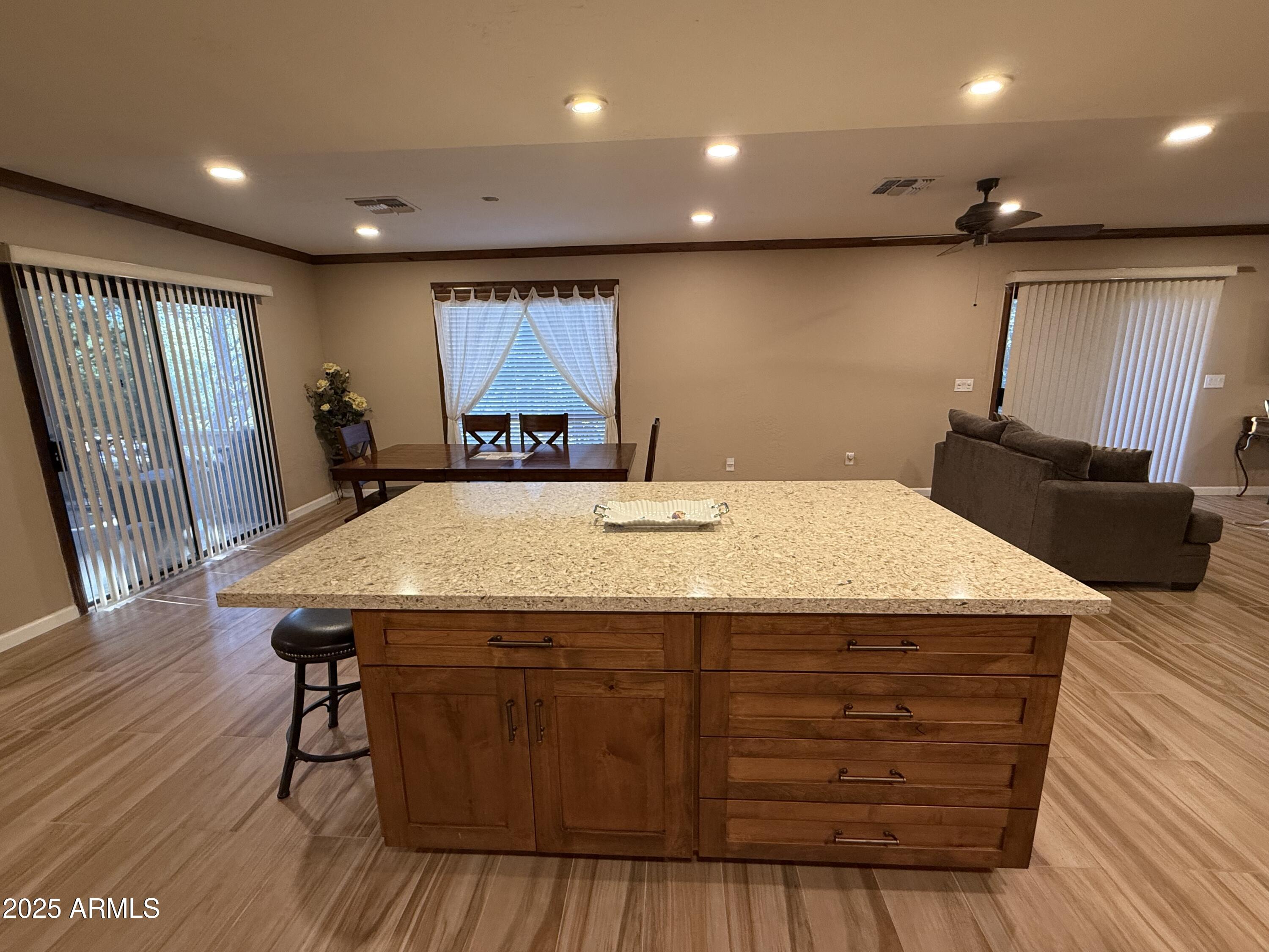 309 E SHERWOOD Drive