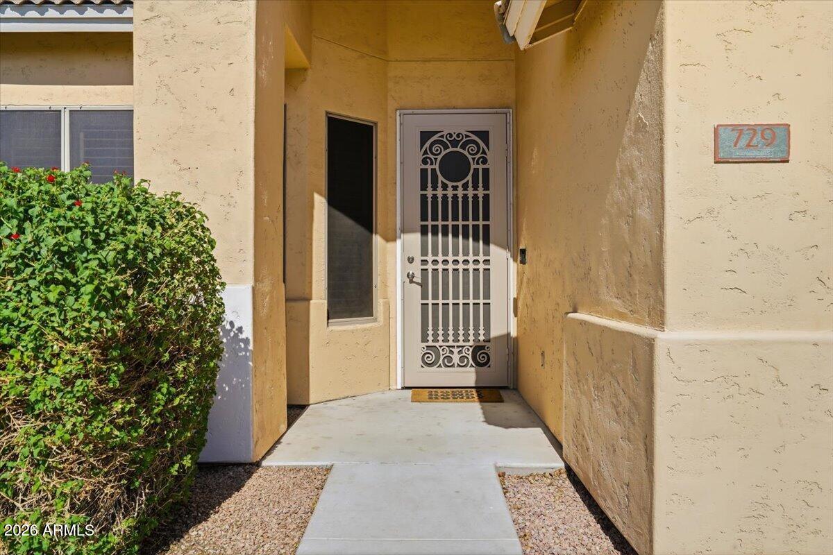 729 N OCOTILLO Lane