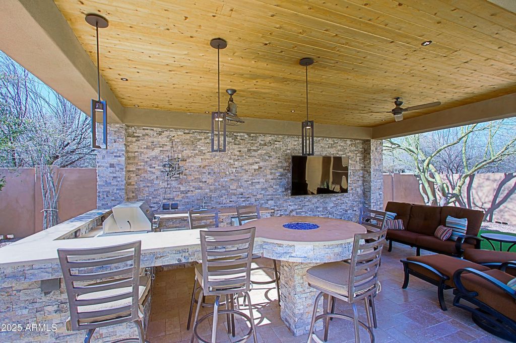 listing image 50