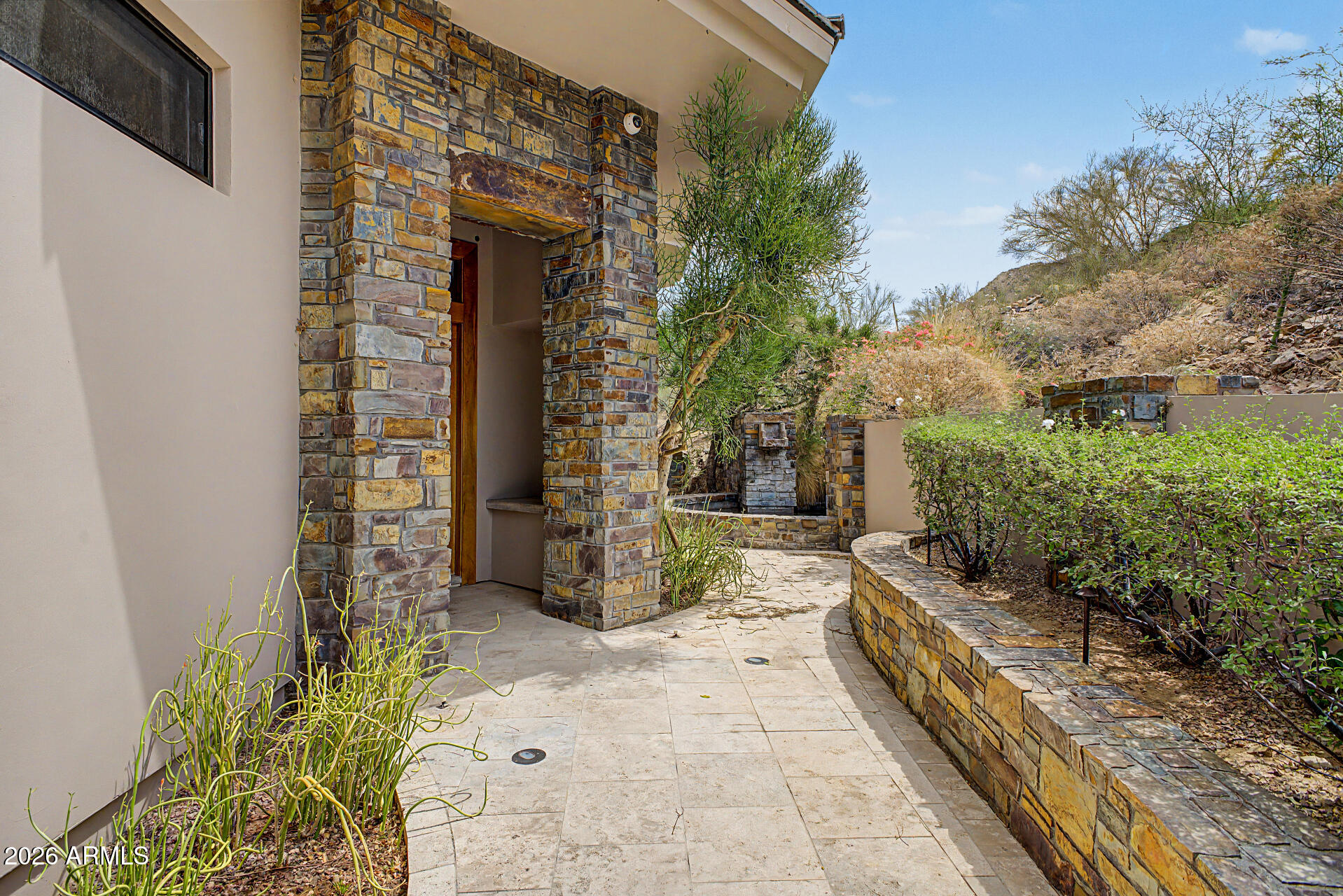 7451 N LAS BRISAS Lane