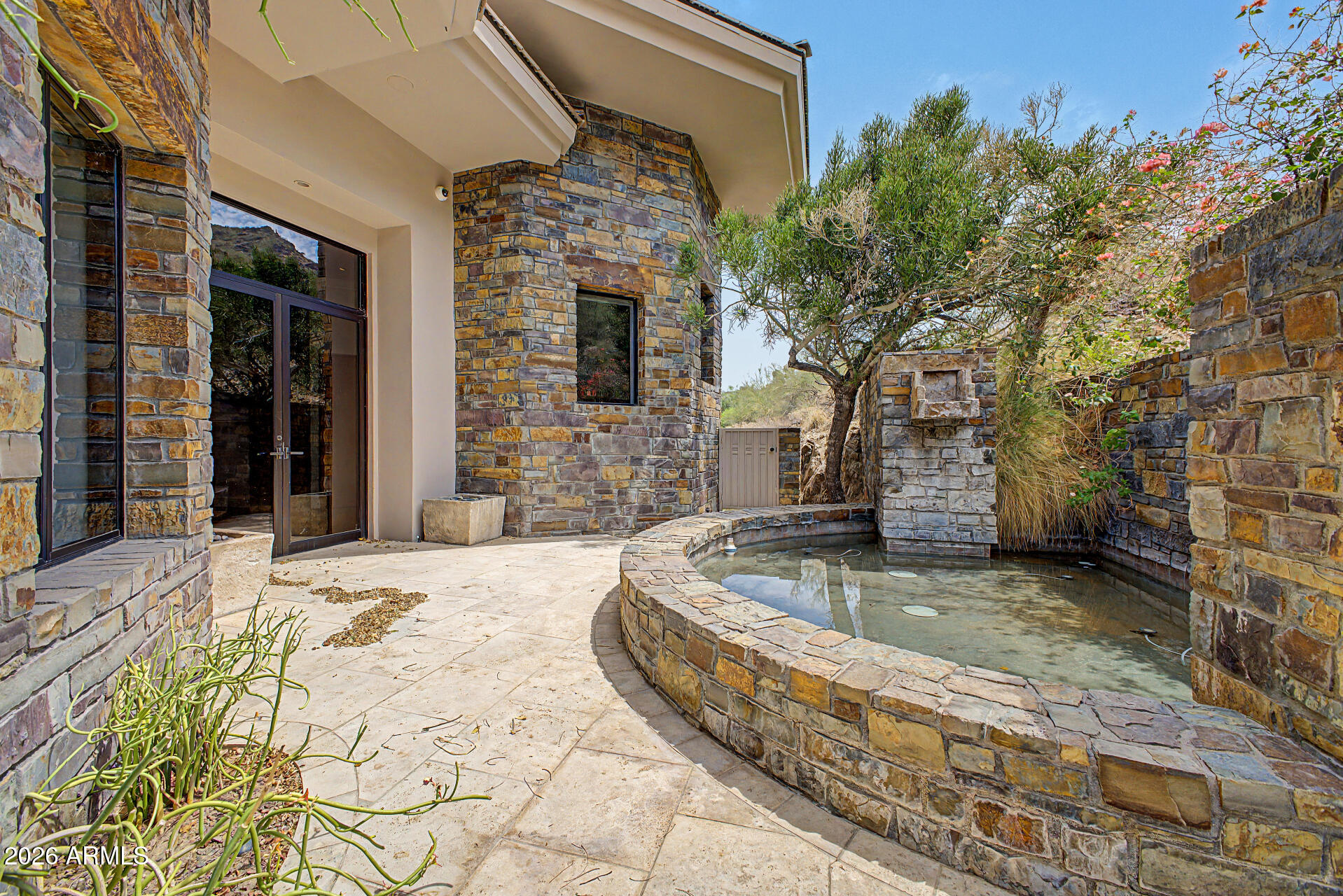 7451 N LAS BRISAS Lane